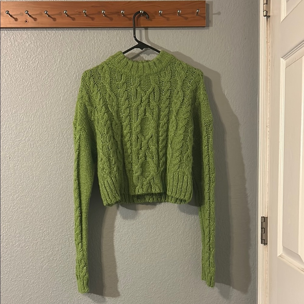 NWT FOREVER 21 Green Cable Knit Drop-Sleeve Sweater